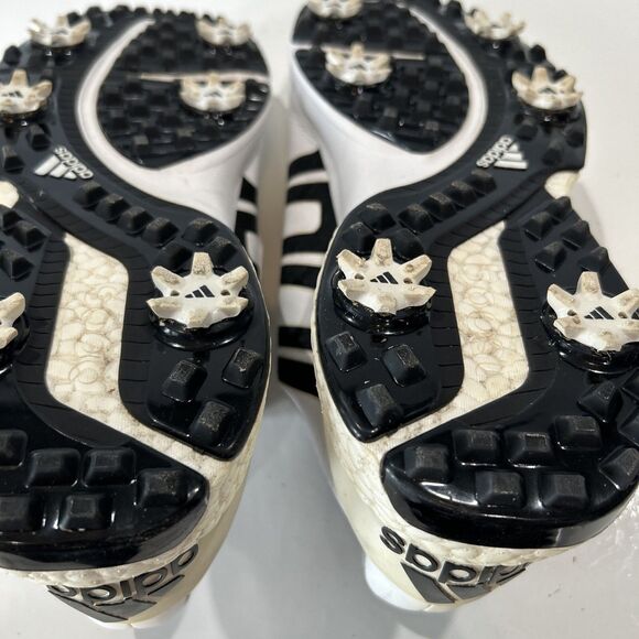 Athletic_Shoes